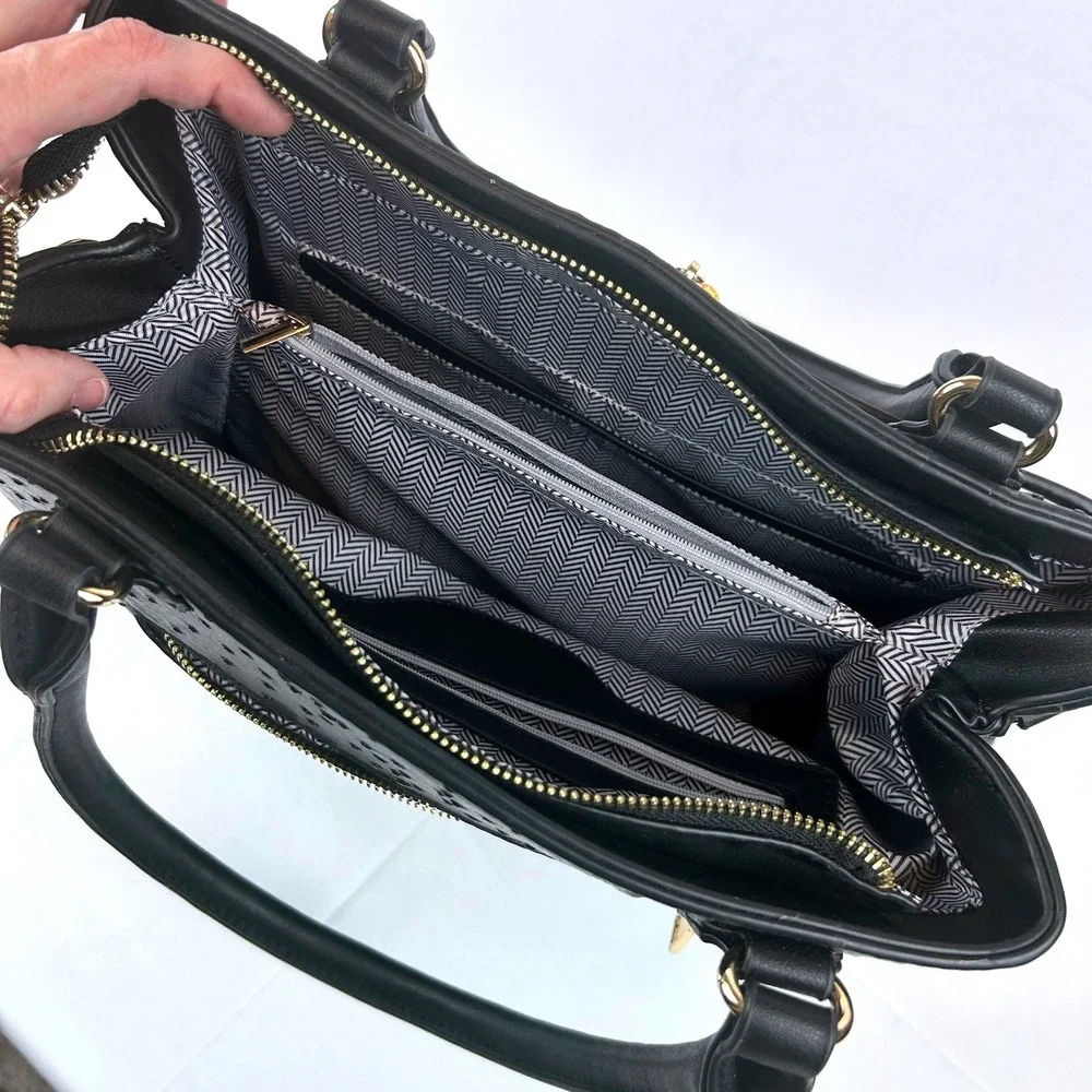 Black faux Ostrich/Croc Embossed Satchel Handbag w/ Tassel &‎ Matching Pouch Set